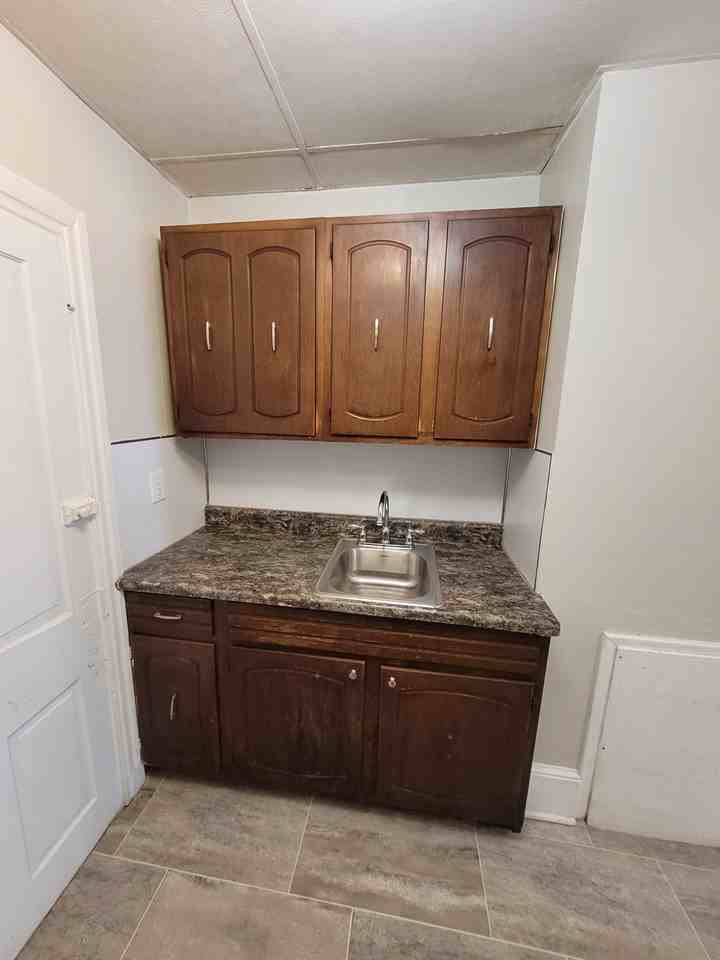 71 South Main Street - Photo 5 of 11