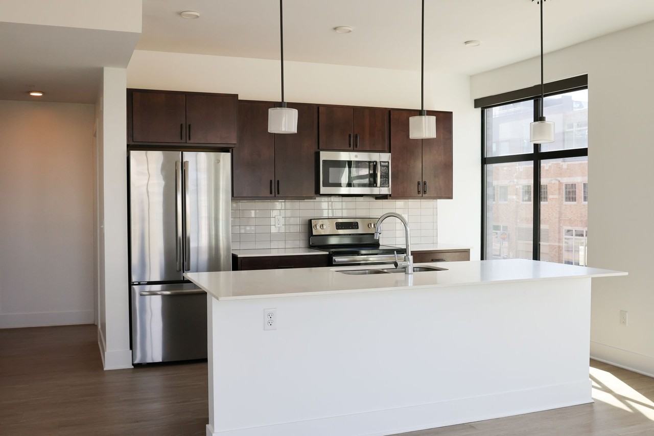 Capitol Place Apartments - Photo 5 of 8