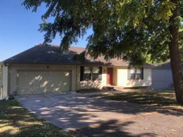 featured image of 1321A Ne 39th St