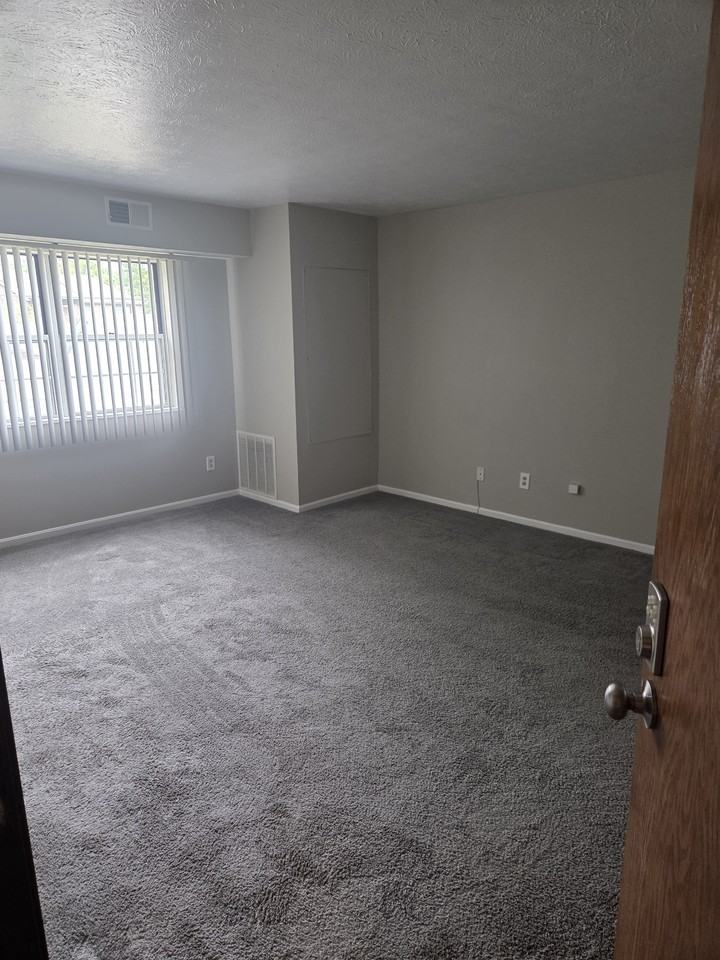 1050 Tollis Parkway #208 - Photo 5 of 11