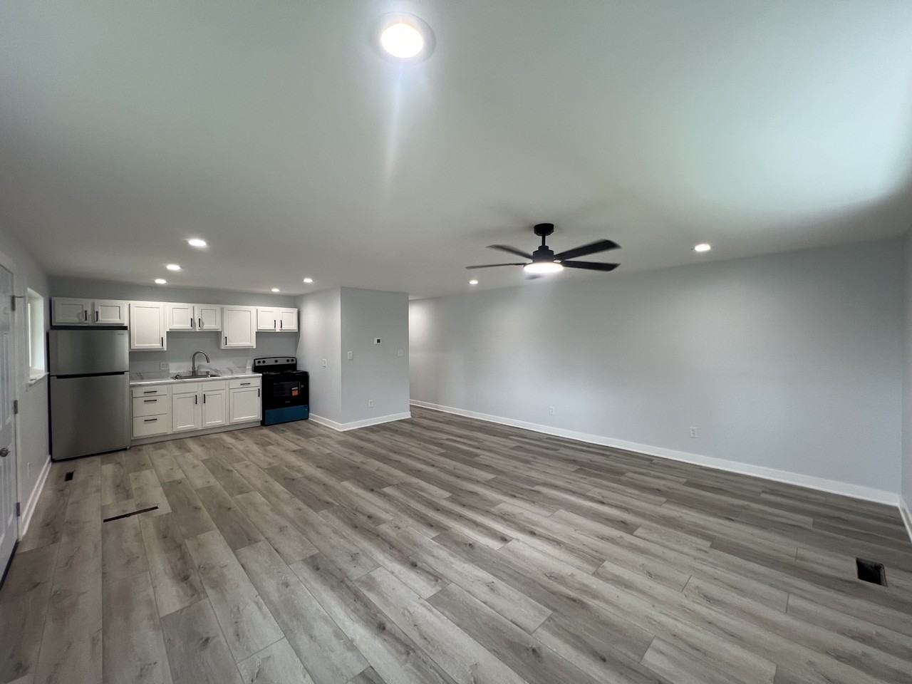 931 Roosevelt Blvd #D - Photo 2 of 14