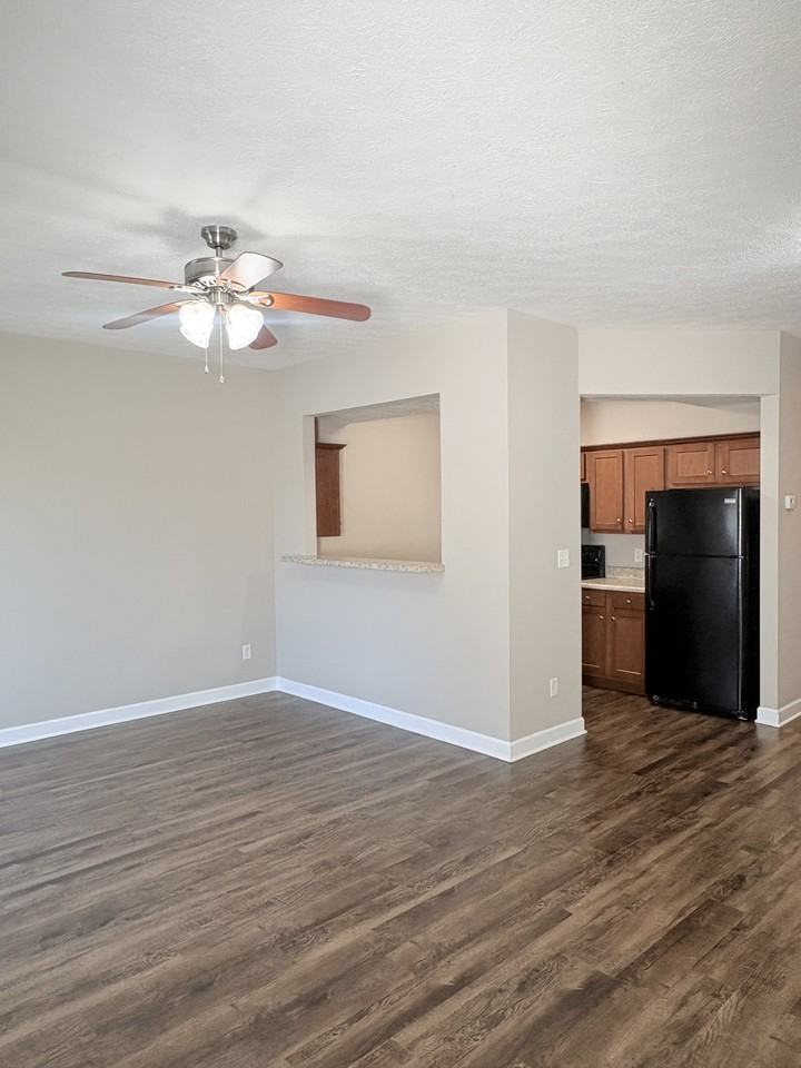 306 Moss Creek Ave #C - Photo 3 of 15