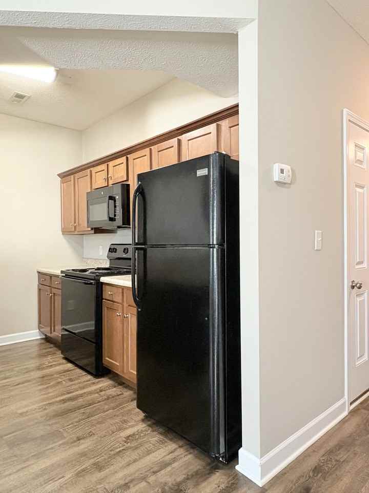 306 Moss Creek Ave #C - Photo 4 of 15