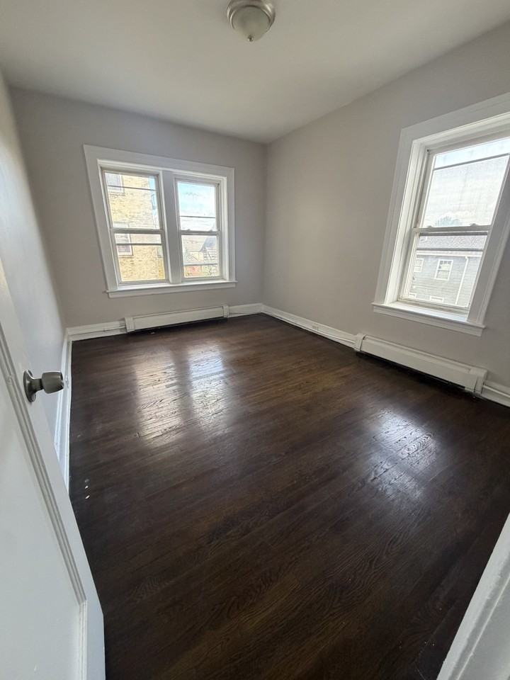 435 Westminster Ave #C4 - Photo 4 of 6