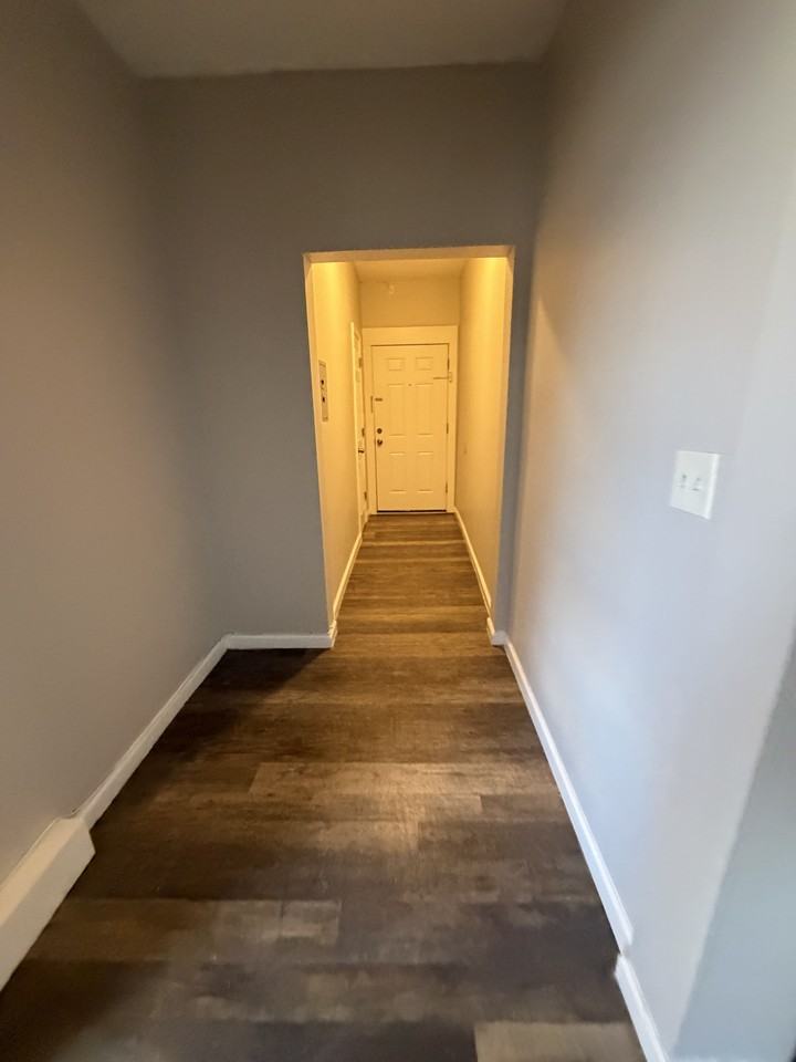 435 Westminster Ave #C7 - Photo 3 of 7