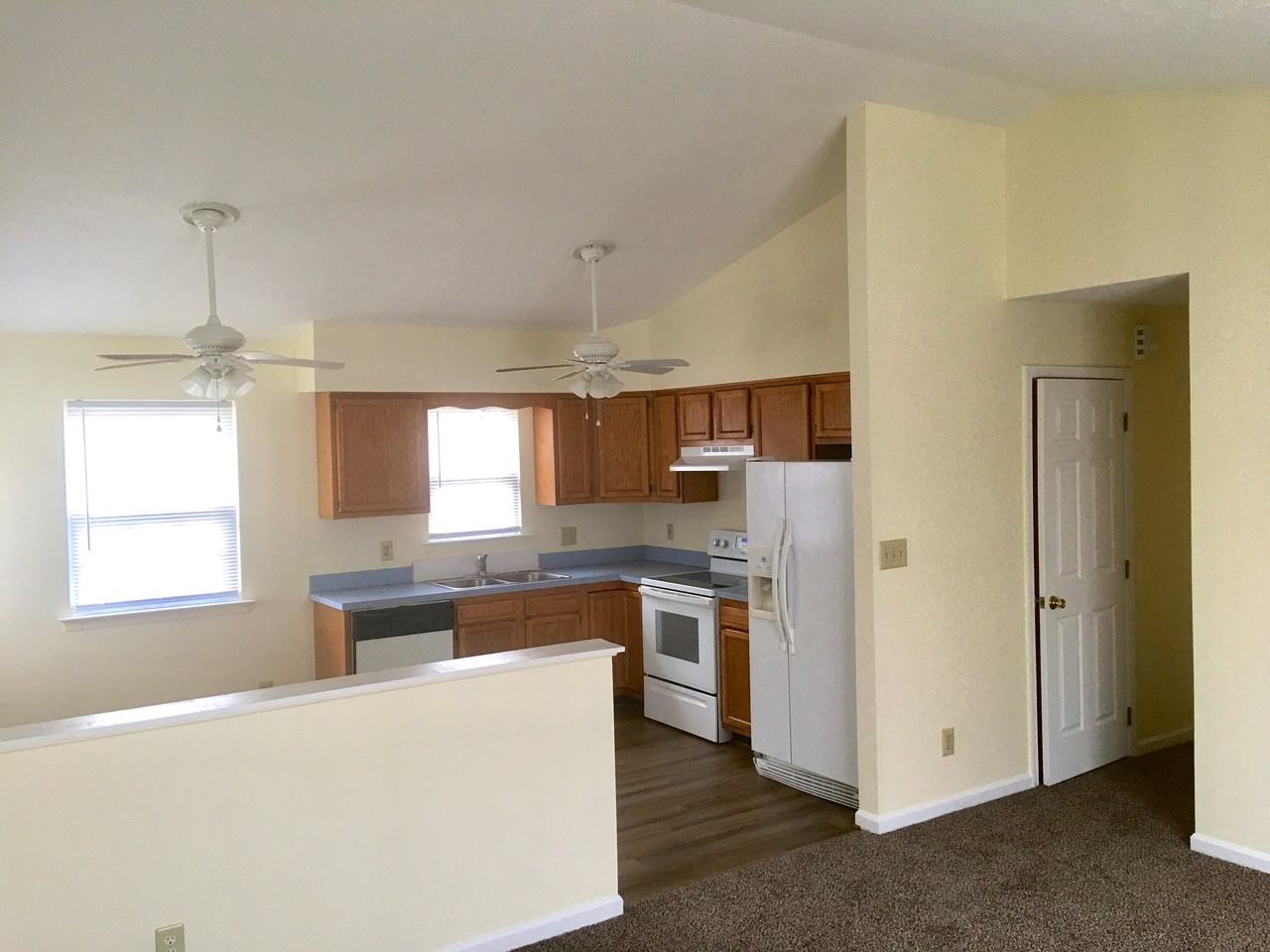 1333 Monroe Ave #A - Photo 7 of 19
