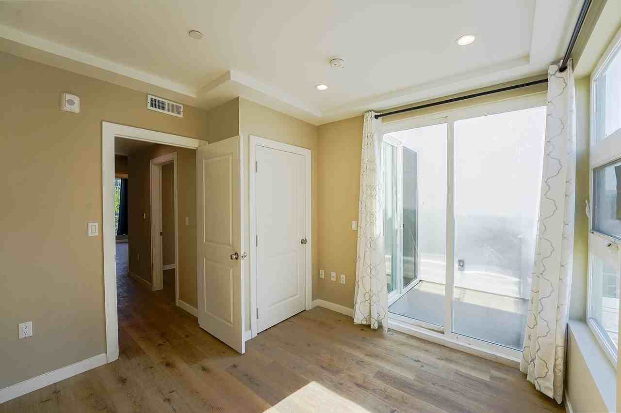 8837 Burnet Ave #102 - Photo 4 of 12