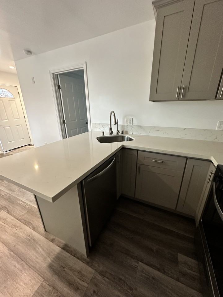 724 Geneva St #NA - Photo 2 of 11