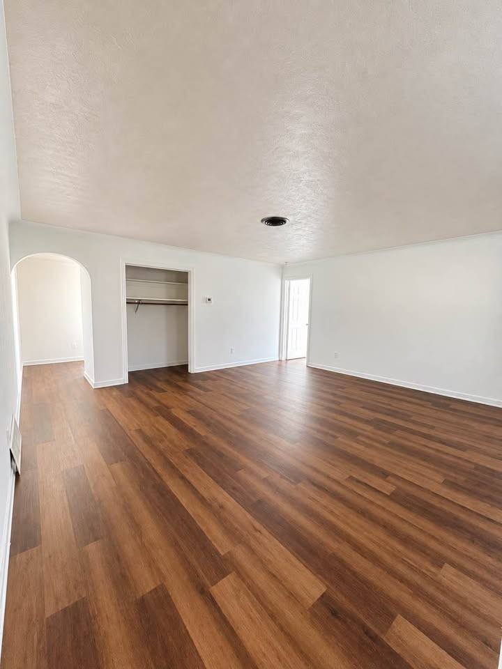 884 Derbyshire Rd #NA - Photo 7 of 14