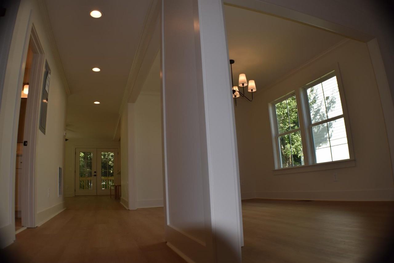 518 Pierce Ave Nw #NA - Photo 3 of 29