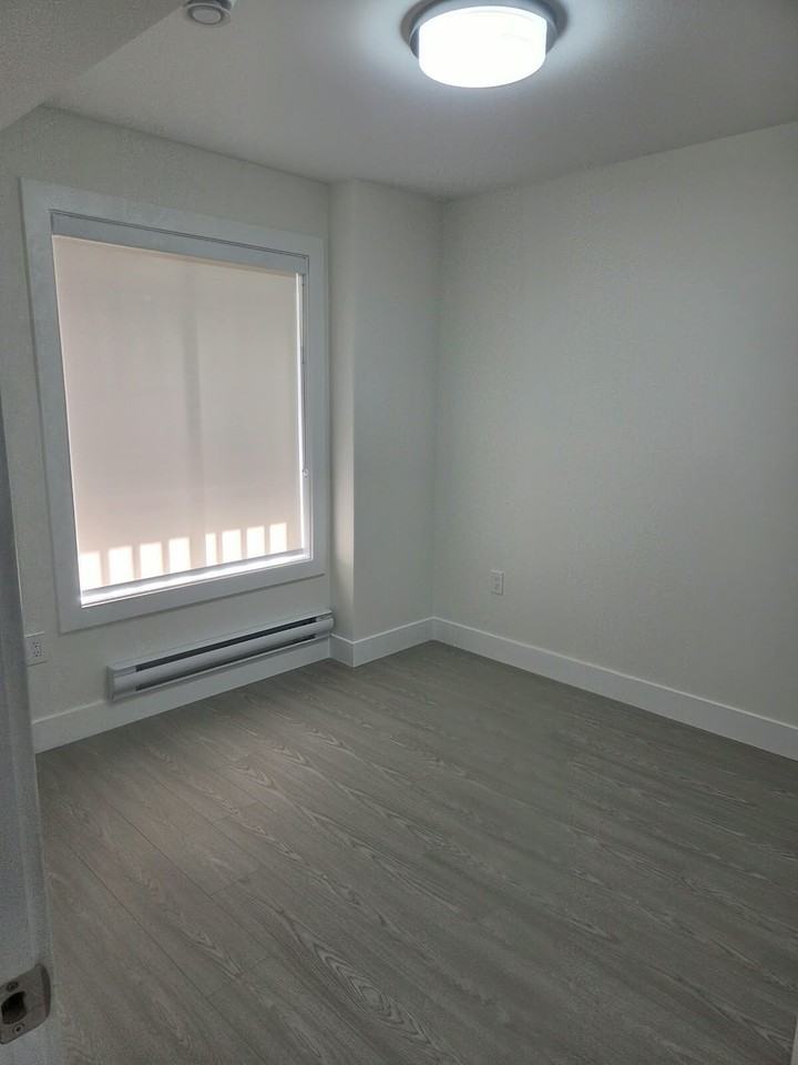 17122 1 Ave - Photo 3 of 7