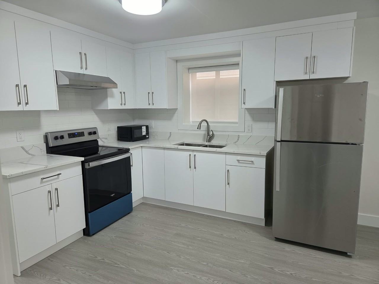 17122 1 Ave - Photo 4 of 7