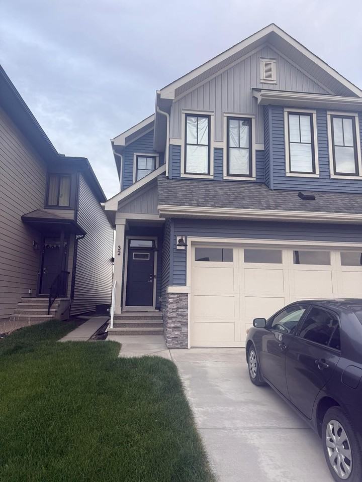 32 Raven Manor Se - Photo 3 of 12
