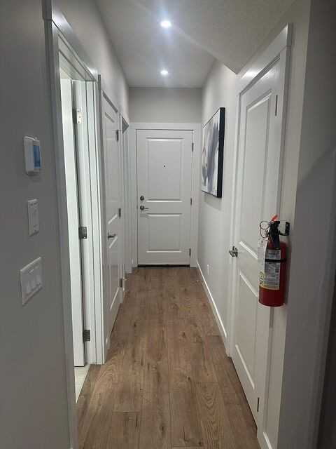 120 Lucas St Nw - Photo 3 of 39
