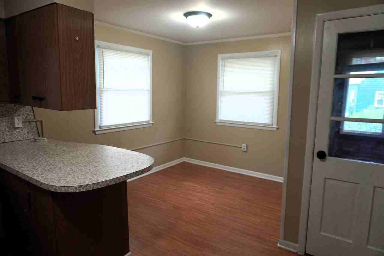 111 Ferndale Ave #2 - Photo 3 of 27