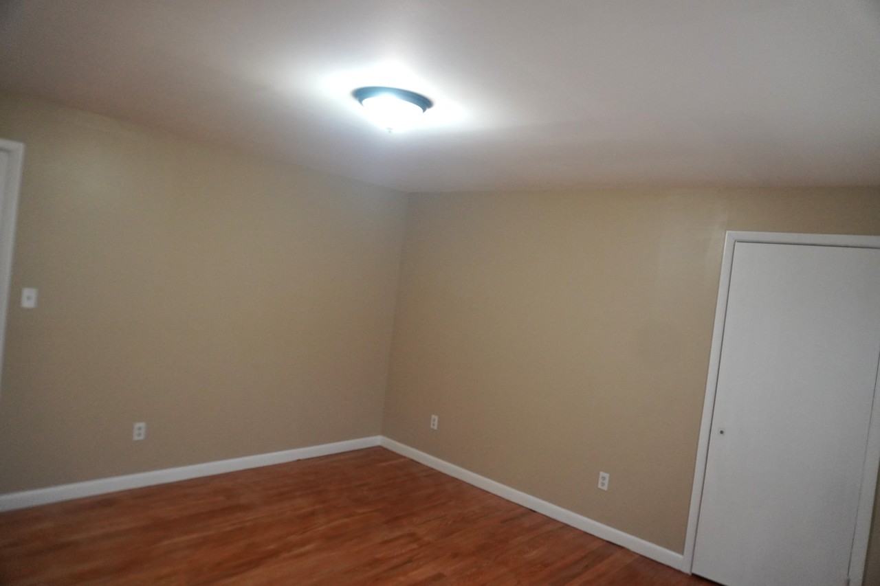 111 Ferndale Ave #2 - Photo 6 of 27