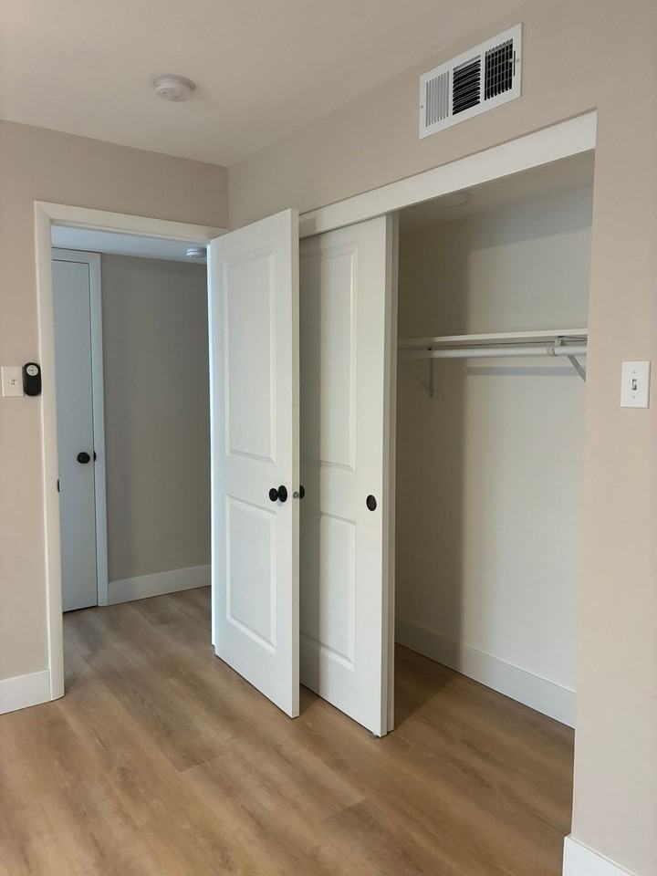 625 Broadmoor Drive - Photo 5 of 13