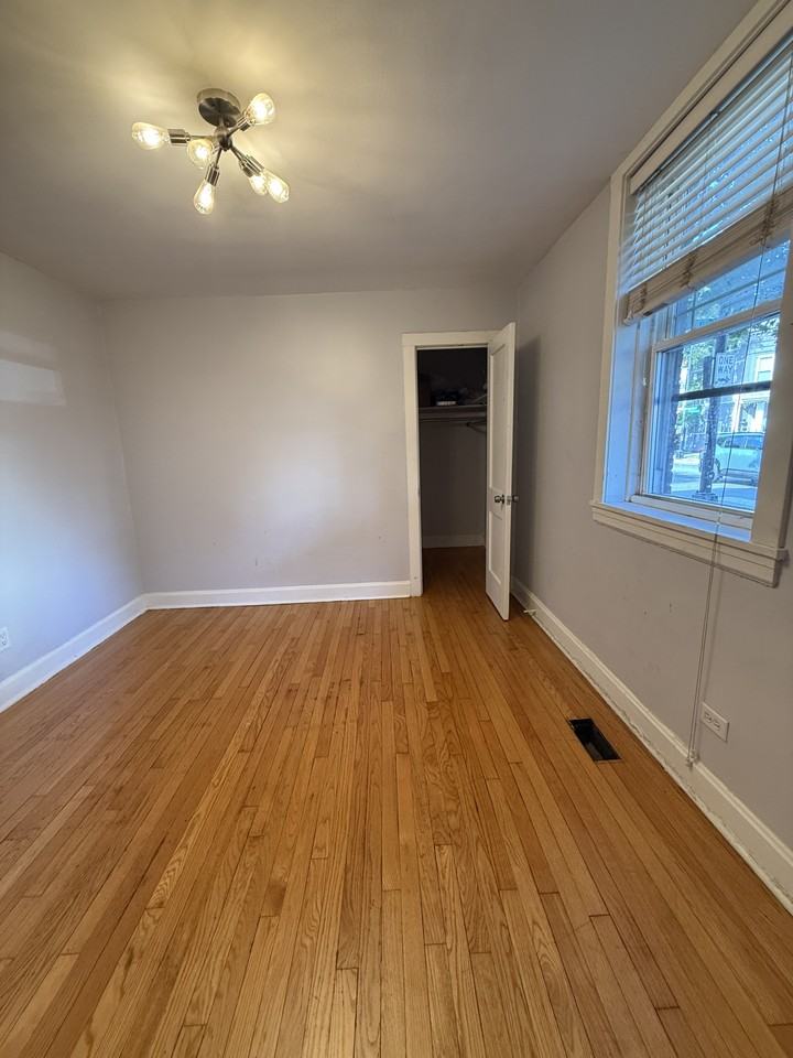 W Addison St & N Marshfield Ave - Photo 6 of 13