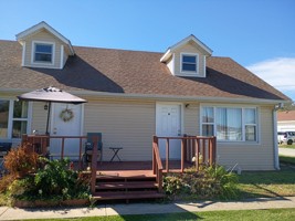 featured image of 1101 S Willard Ave