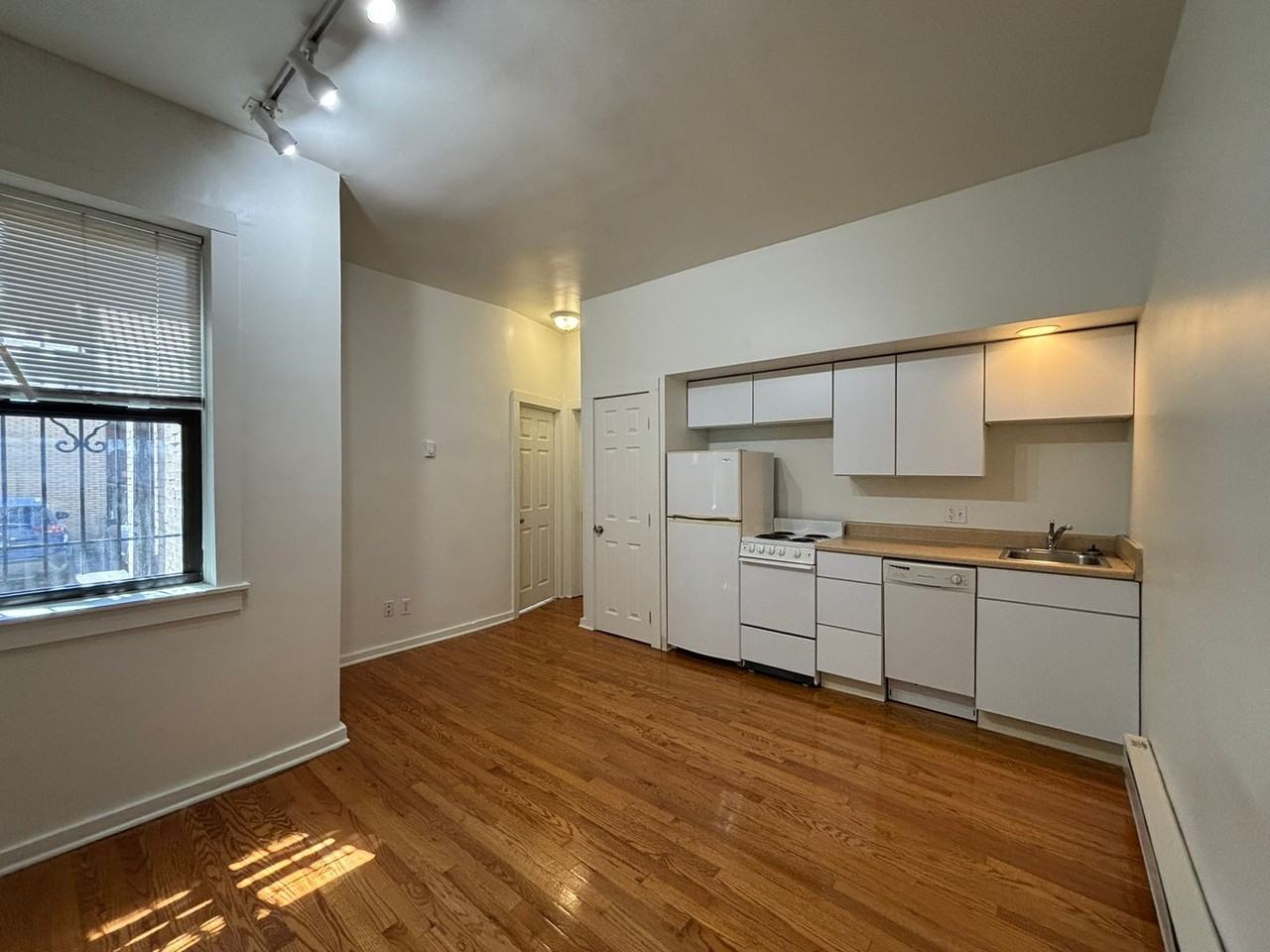 3530 Louisa  Street - Photo 2 of 9