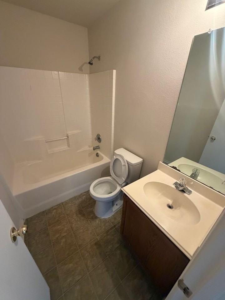 249 Los Cabos Dr - Photo 5 of 14