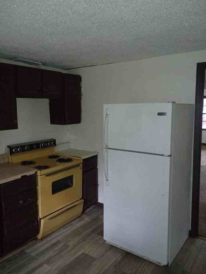 304 Wells Ave - Photo 6 of 6