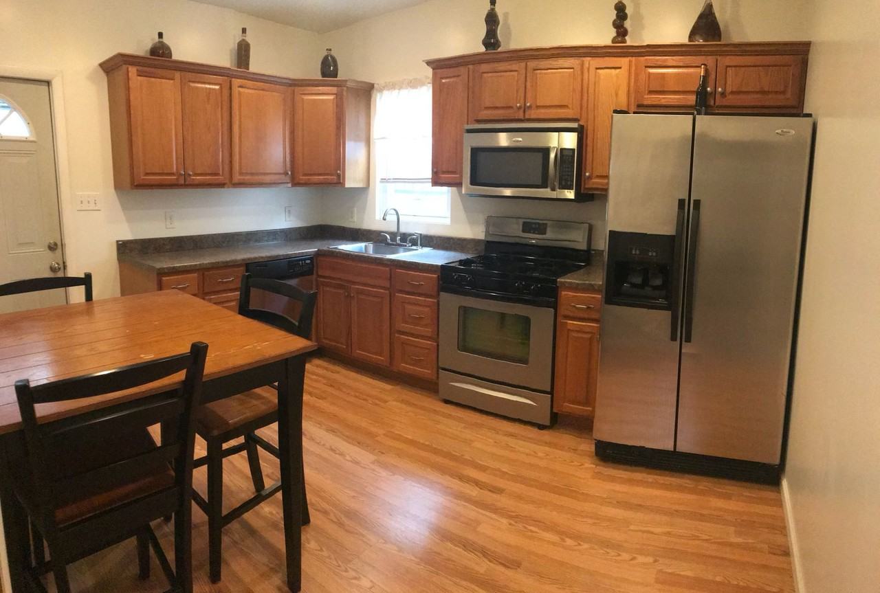 3104 Jane St - Photo 3 of 13