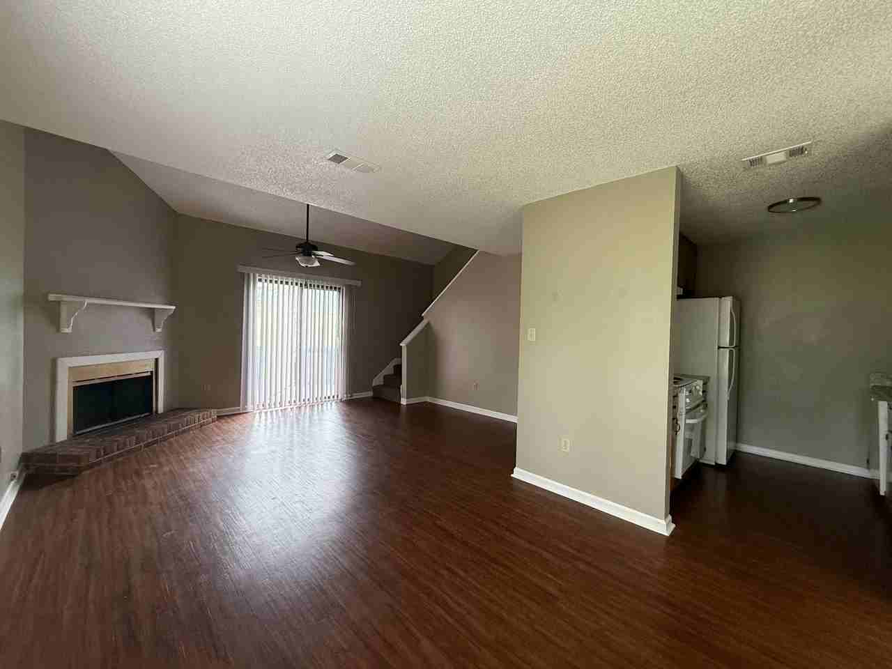1560 Keily Run - Photo 2 of 12
