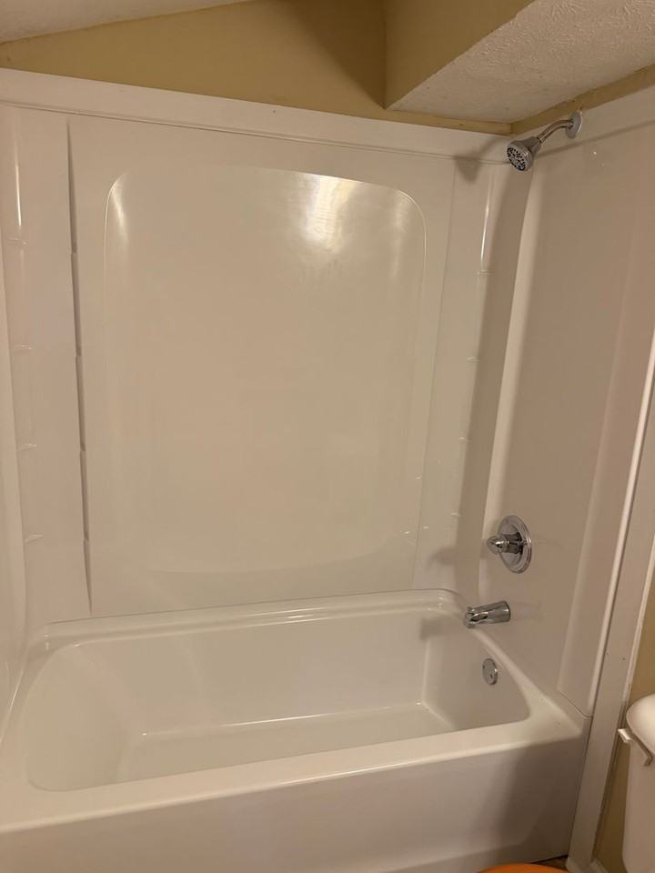 938 Samson Ave - Photo 6 of 8