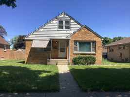 featured image of 4862 N 66th St