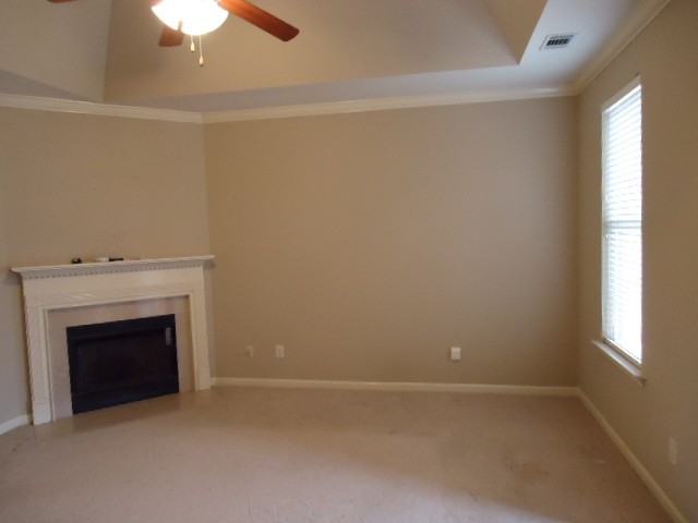 1244 Washington Dr - Photo 2 of 16