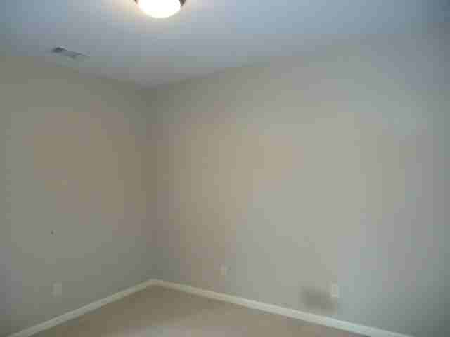 1244 Washington Dr - Photo 4 of 16