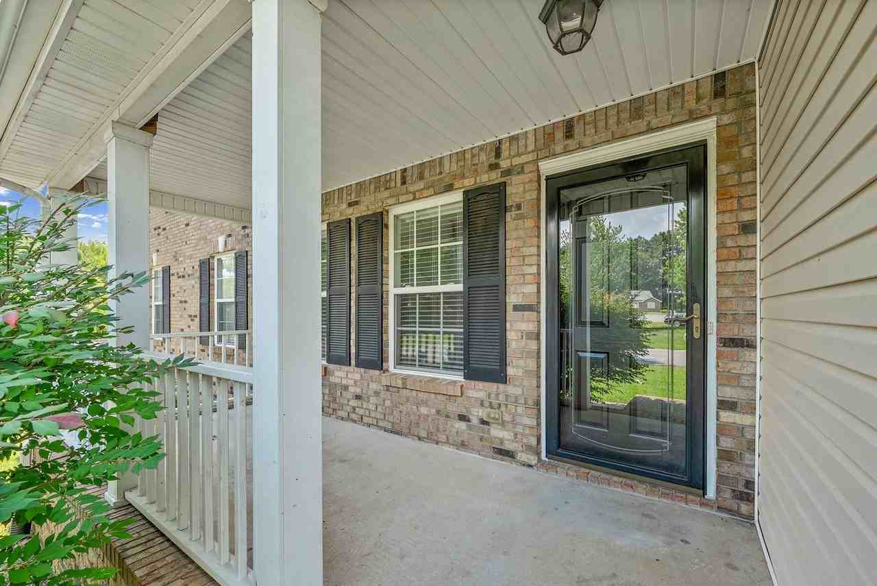 850 Nandina Ct - Photo 3 of 42