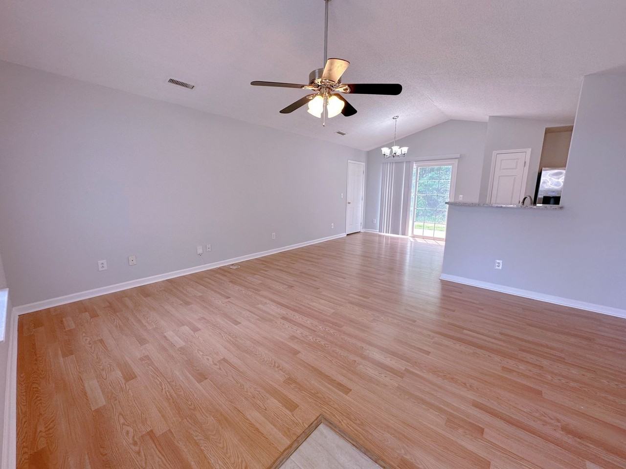 506 Lodestone Dr - Photo 5 of 23