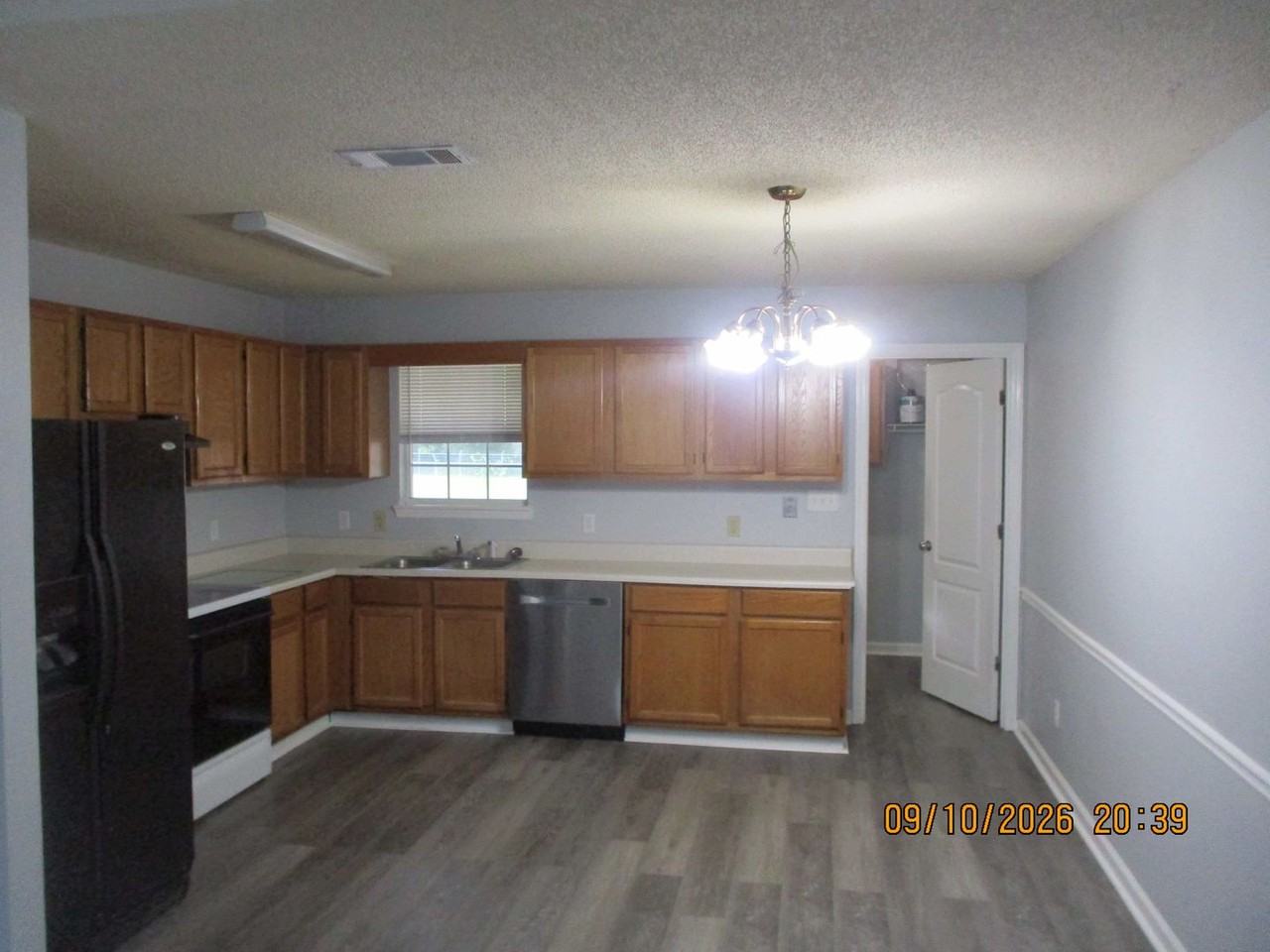 114 Augusta Ct Apt A - Photo 4 of 8