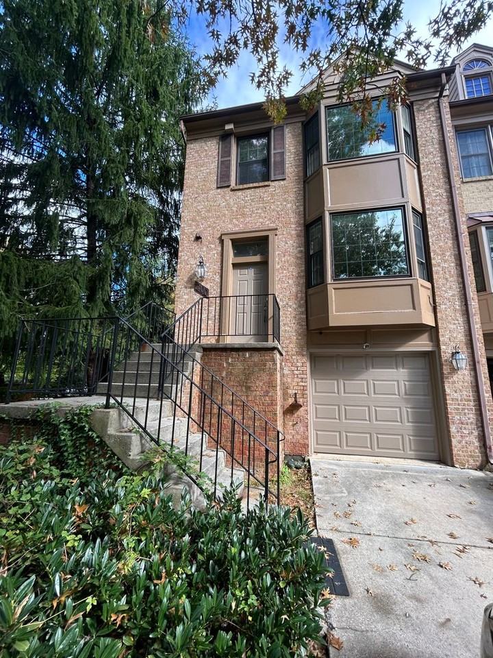 200 Lynn Manor Dr