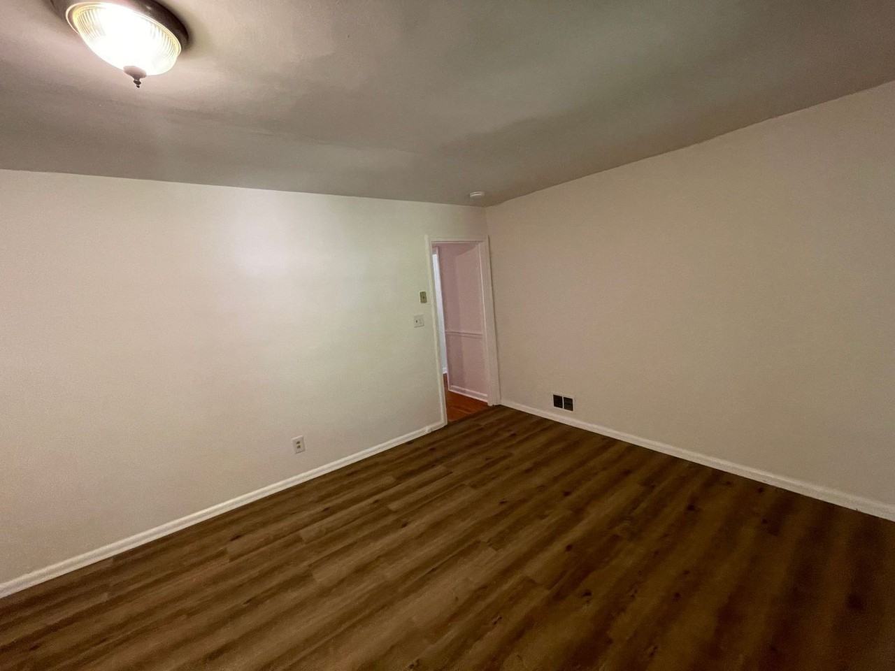 1008 Hardin Dr - Photo 5 of 16