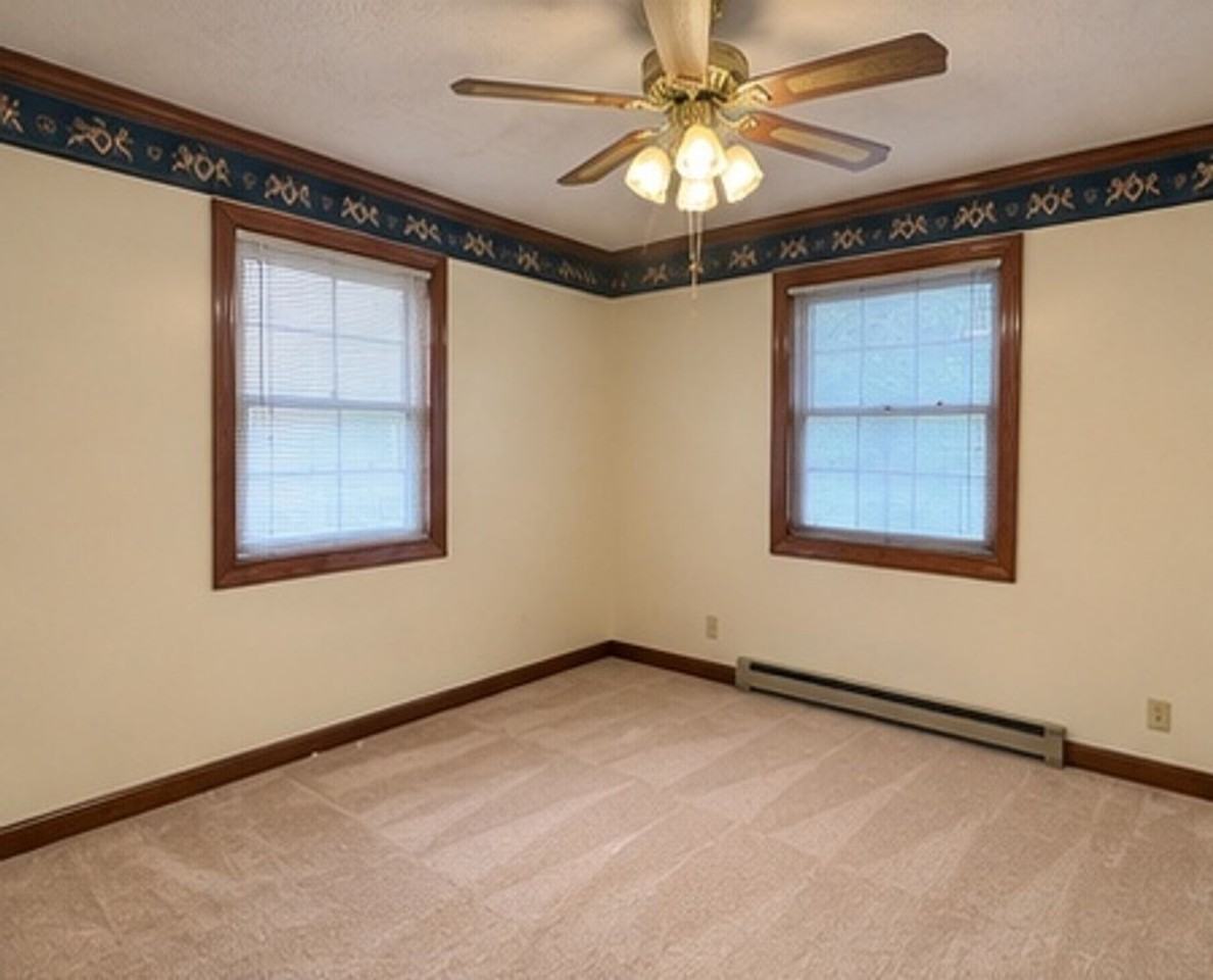 Elliott Place - Photo 5 of 10