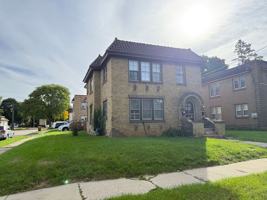 featured image of 2221 Hancock St