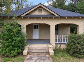 featured image of 1109 Radium Springs Rd