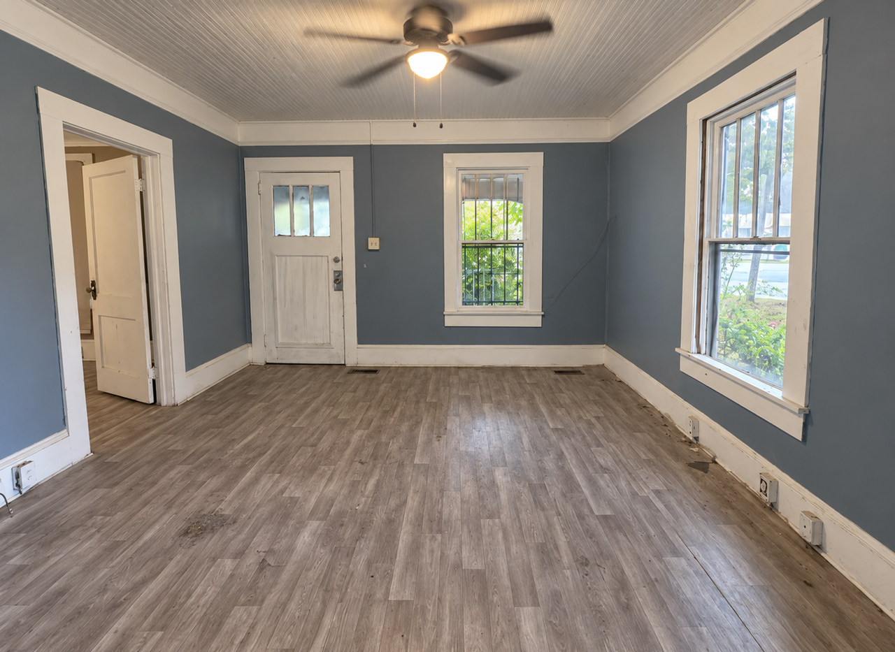 1109 Radium Springs Rd - Photo 2 of 8