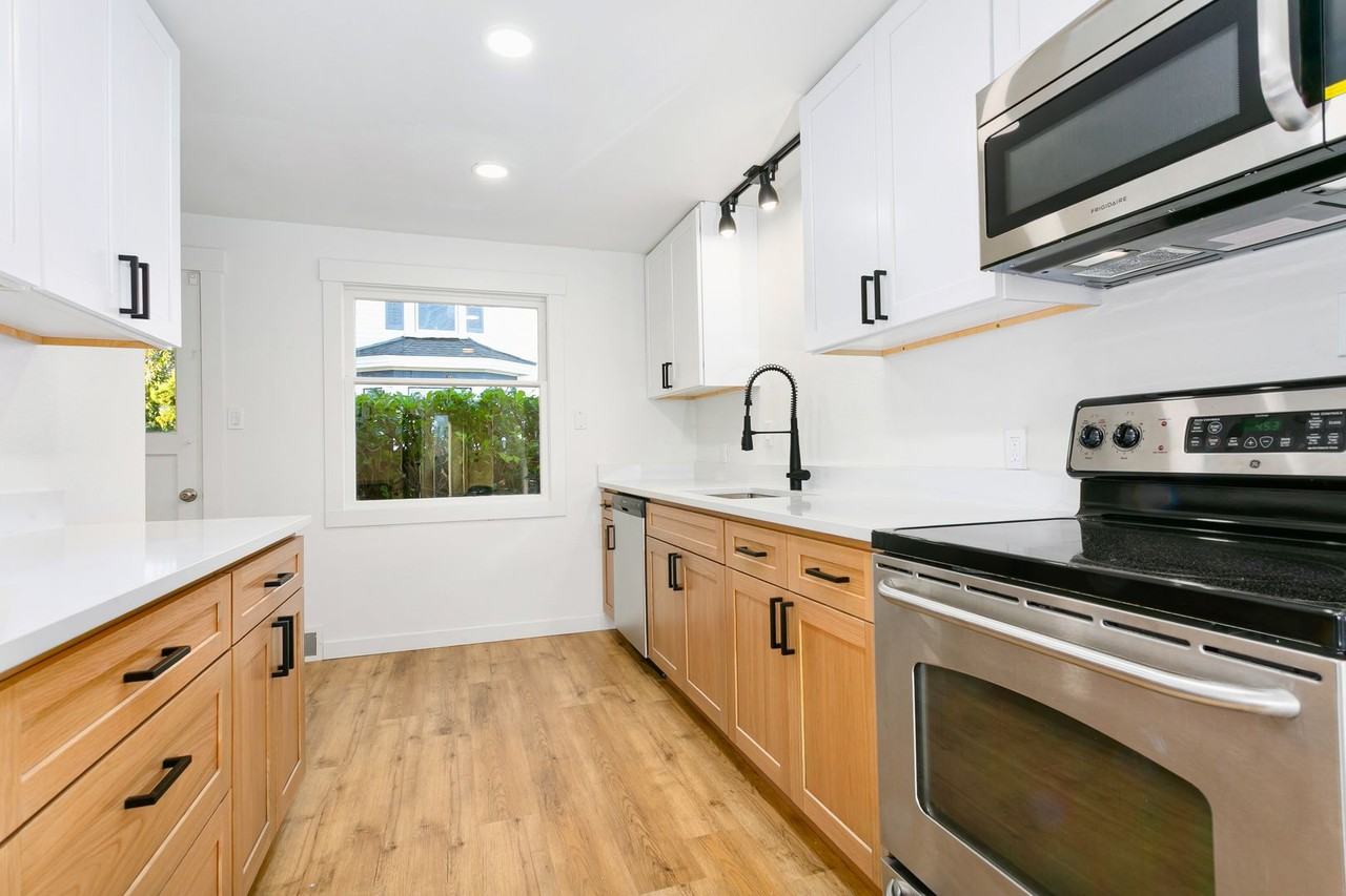 3905 N 16th St - Photo 7 of 21