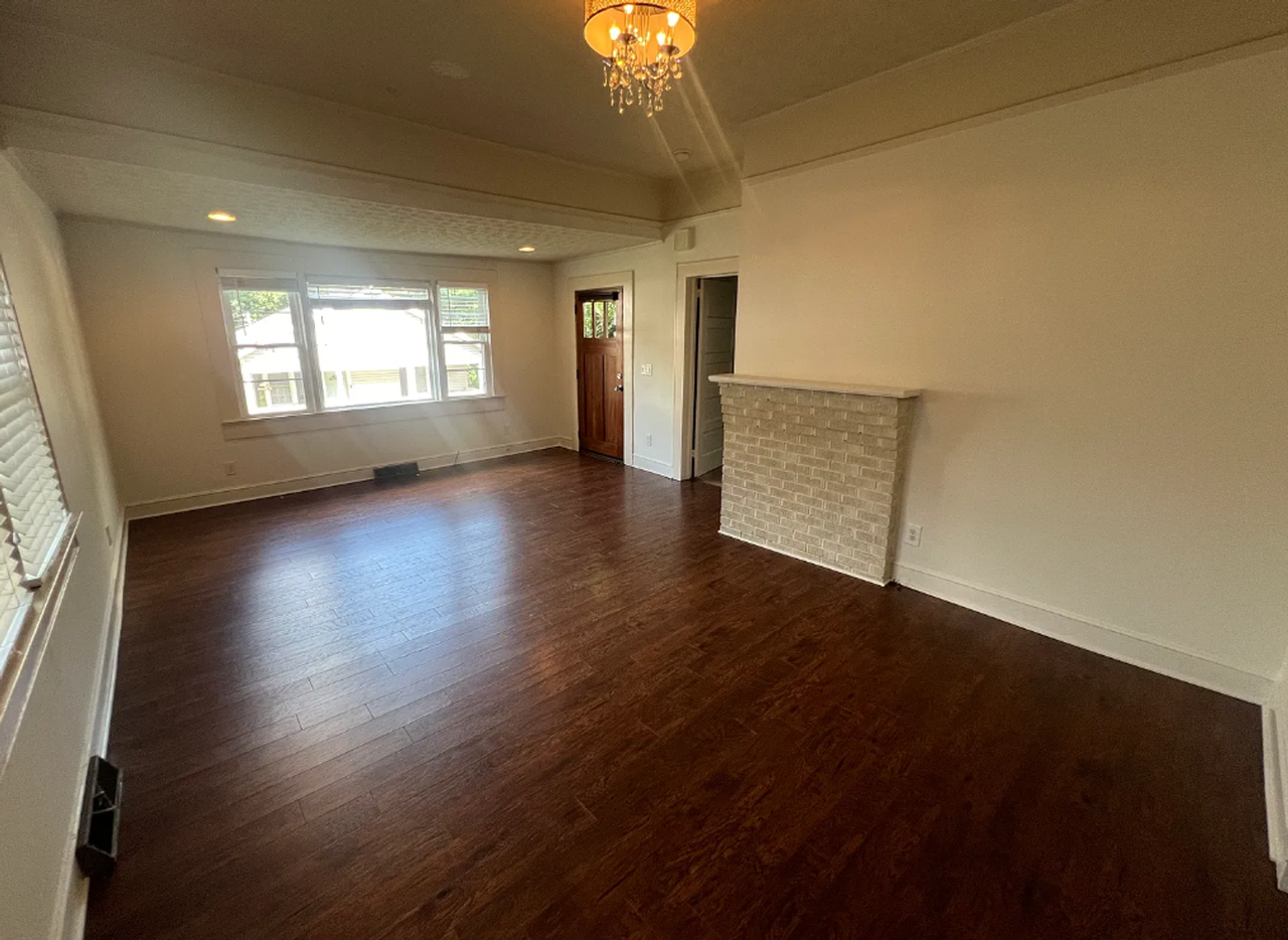 329 Ligon St - Photo 2 of 7