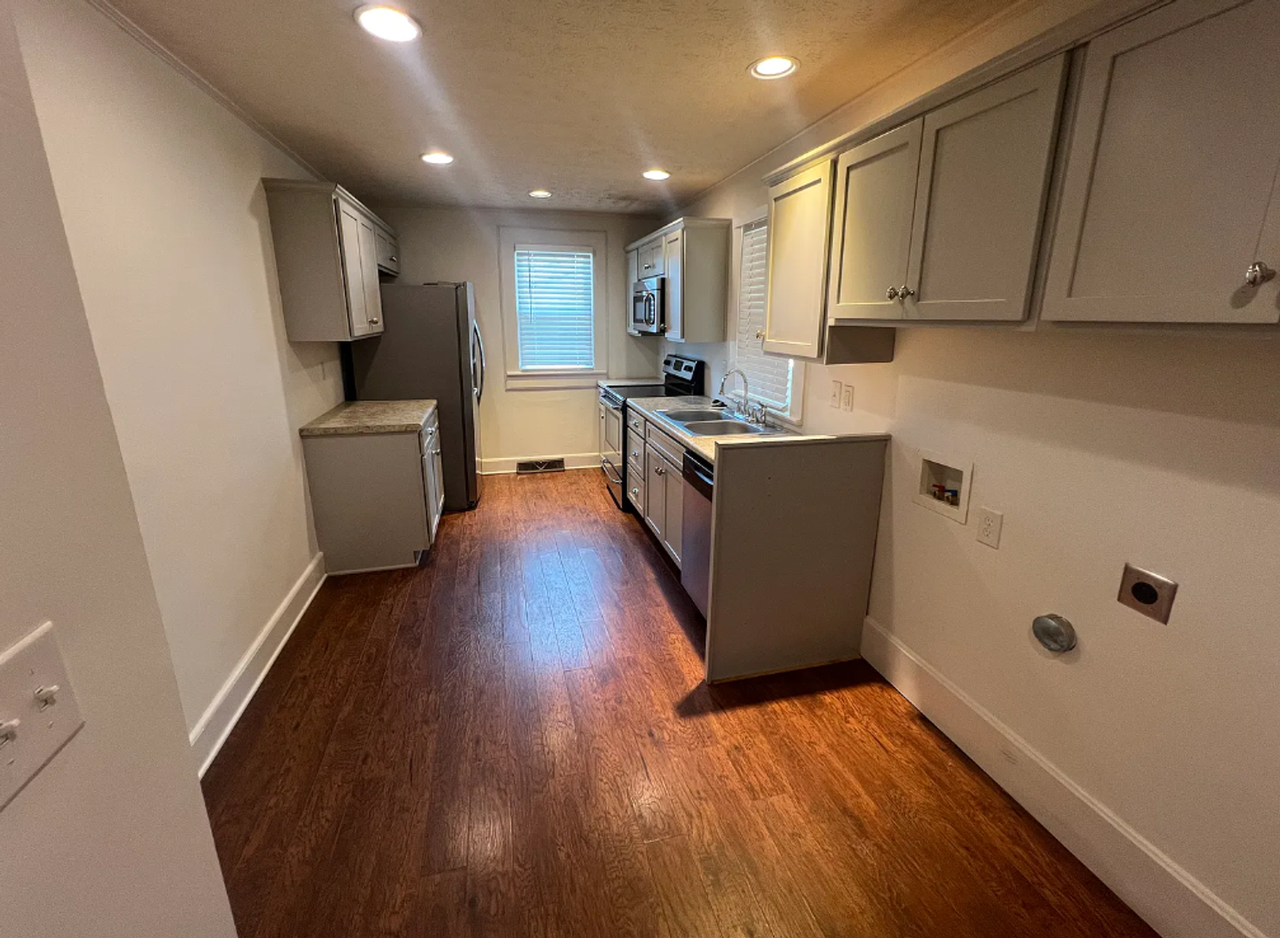 329 Ligon St - Photo 4 of 7