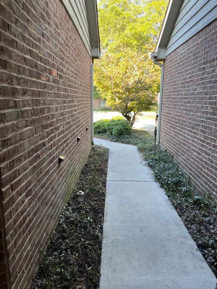 681 Sunrise Cir - Photo 2 of 22
