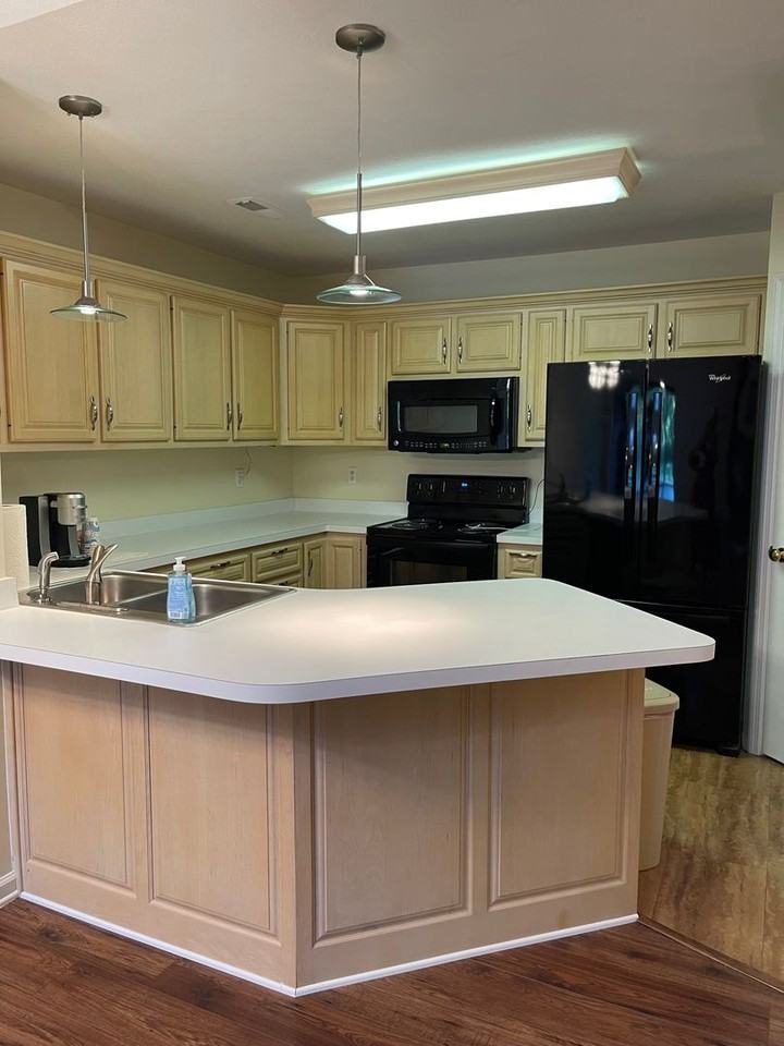 681 Sunrise Cir - Photo 4 of 22