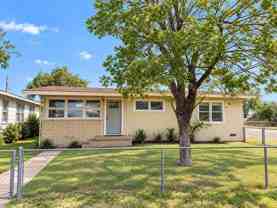2102 Lindell Ave - Photo 1 of 1