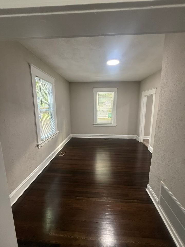 2012 Ingram Ave - Photo 4 of 21