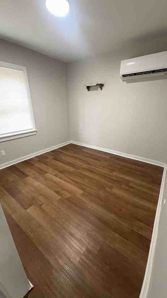 230 Hale St Rear #REAR - Photo 6 of 9