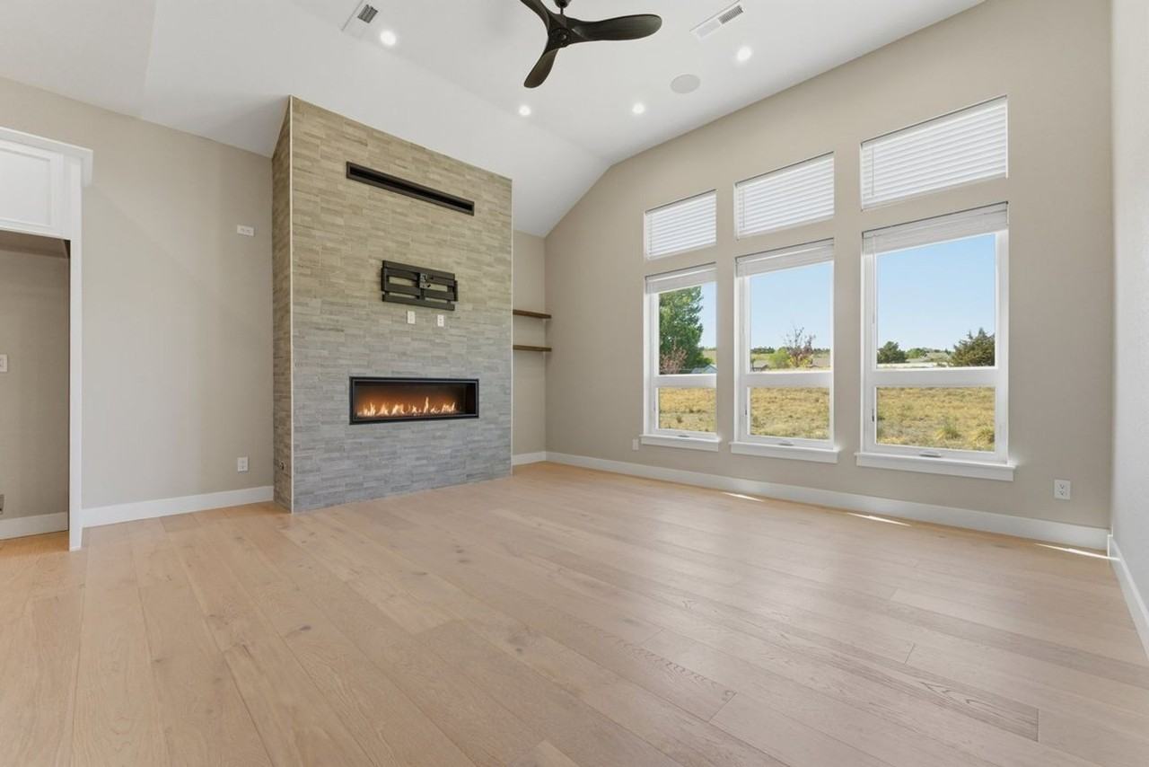 1768 Barefoot Dr - Photo 7 of 26